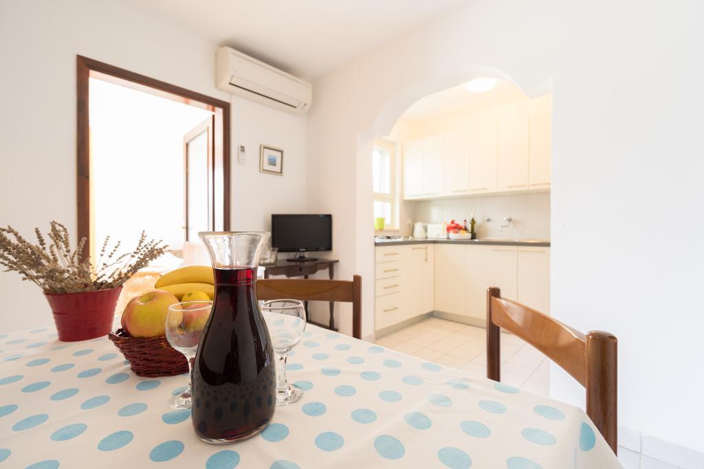 Apartments Sarah Medvinjak Bilik gambar